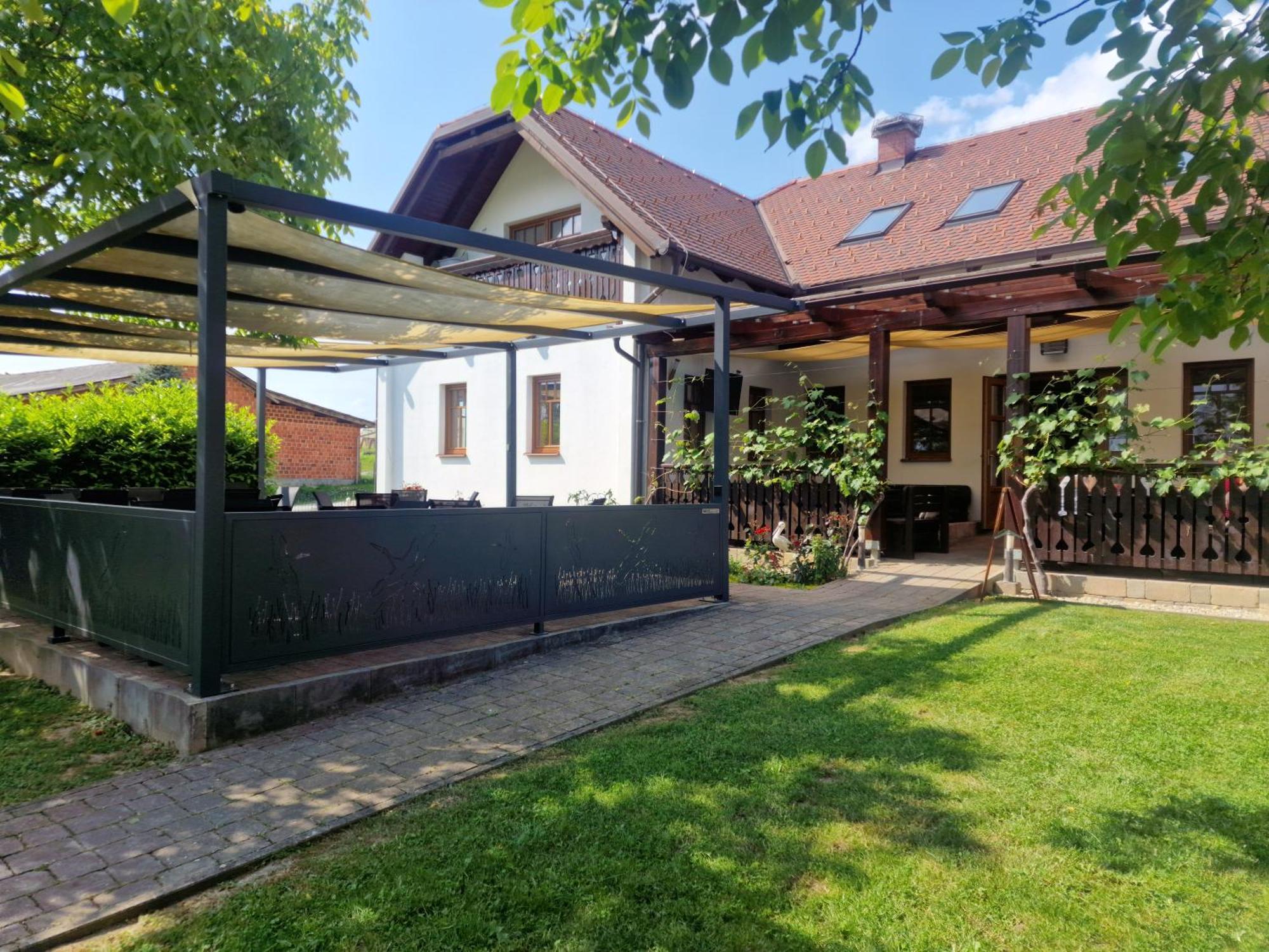Pri Storklji Hotel Moravske-Toplice Eksteriør billede