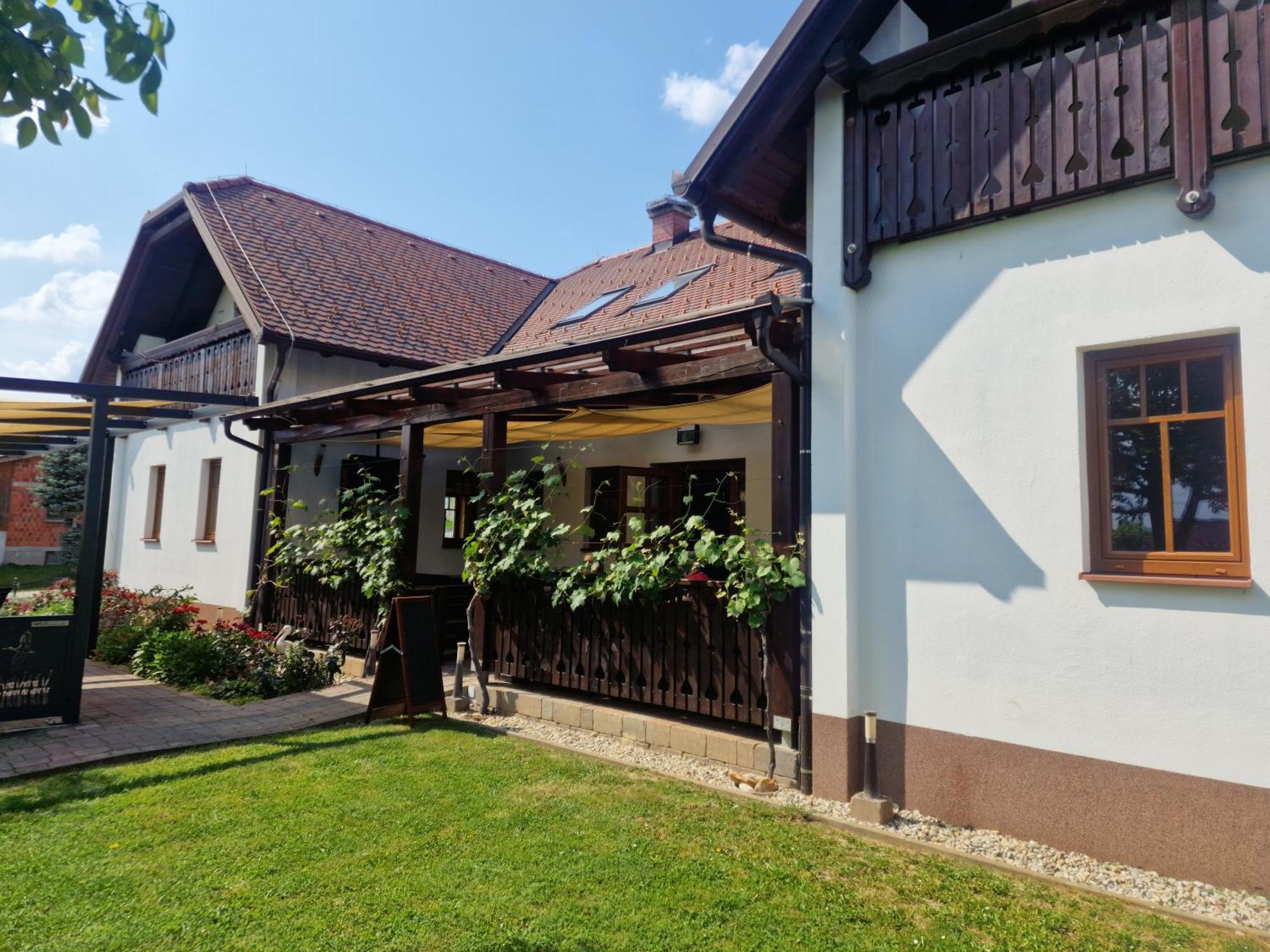 Pri Storklji Hotel Moravske-Toplice Eksteriør billede
